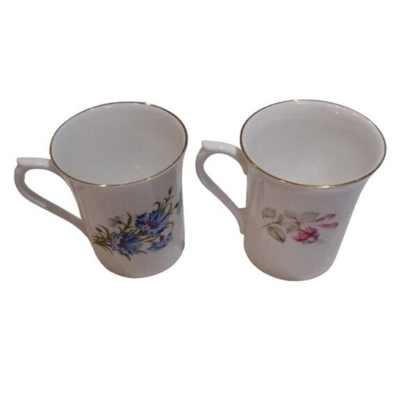 Vintage Royal Devon Bone China Tea Mugs Floral Decorations Ribbed with Gold Rims - Picture 3 of 12